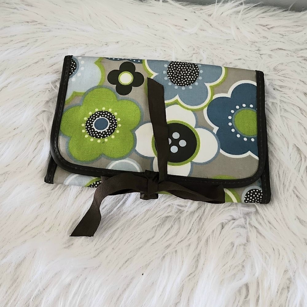 Thirty one accessories travel bag make up diaper bag caddie
